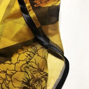 Bernies of New York floral scarf rectangular